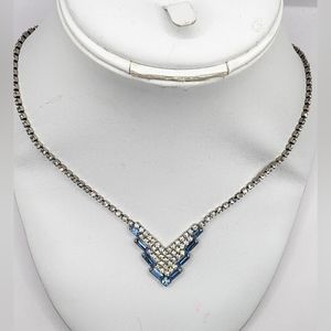 Vintage Glamour Silvertone and Rhinestone Cocktail Necklace